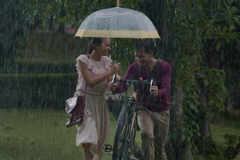 Tiga hal menarik dari film "Seperti Hujan yang Jatuh ke Bumi" | Jktinfo